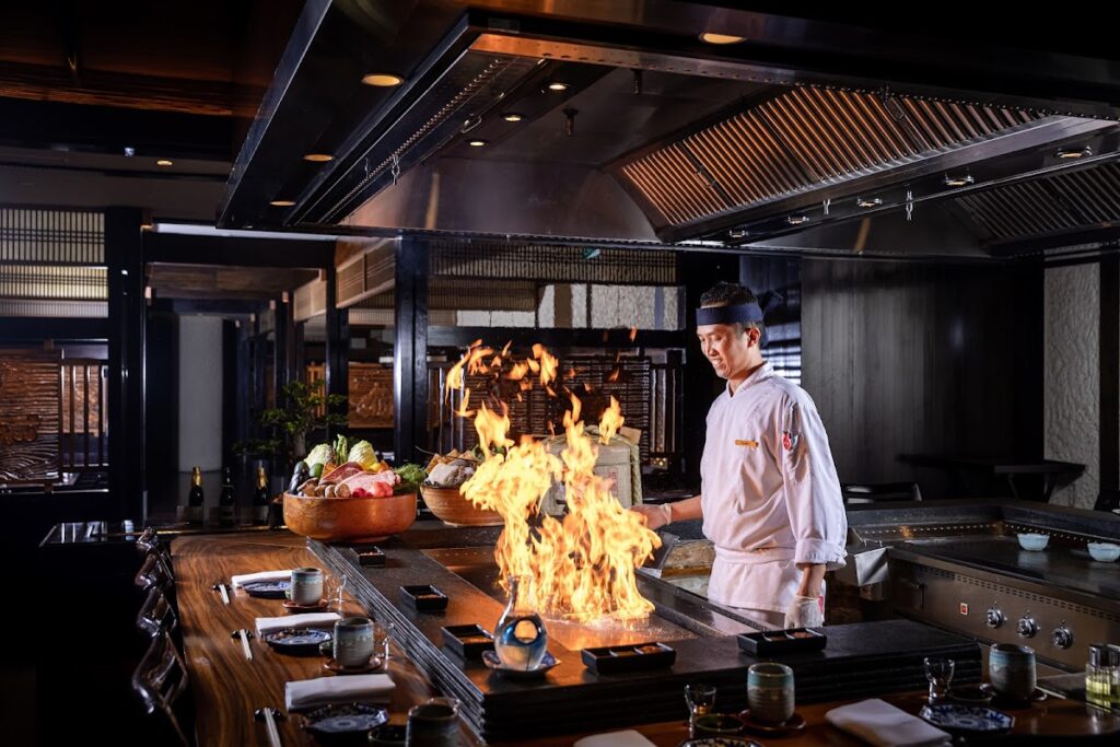 伝統と本物の味が息づくホテル内の隠れ家的な名店|Sumire Japanese Restaurant